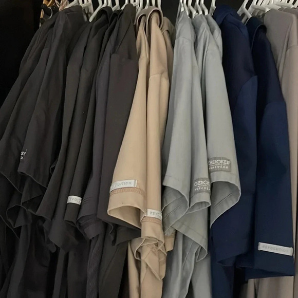 Cherokee Men's Polo Scrub Top, Modern Sporty V-Neck with Breathable Mesh Fabric - Picture 8 of 8